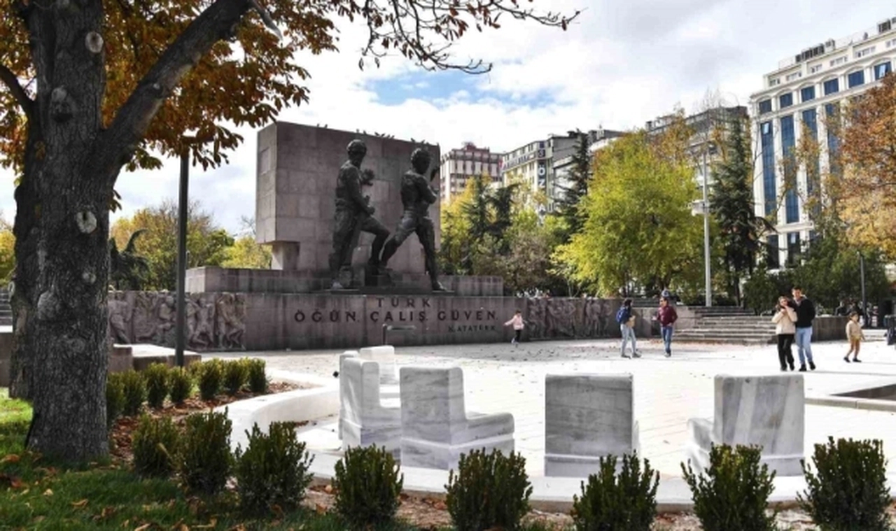 CHP, Ankara Güvenpark'ta saat 20.30'da miting yapılacak!
