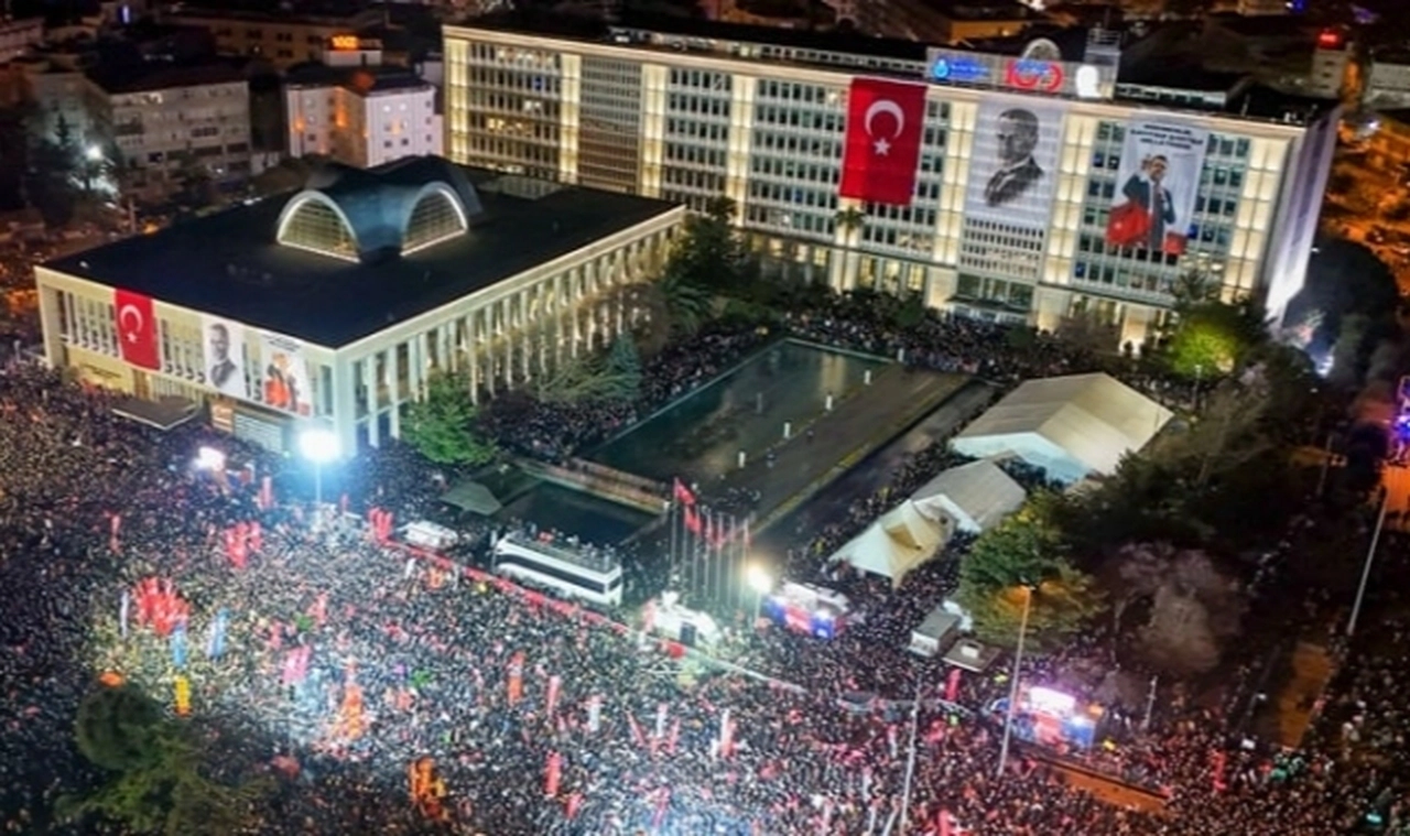 CHP: Bu akşam 20:30'da Saraçhane'de buluşuyoruz