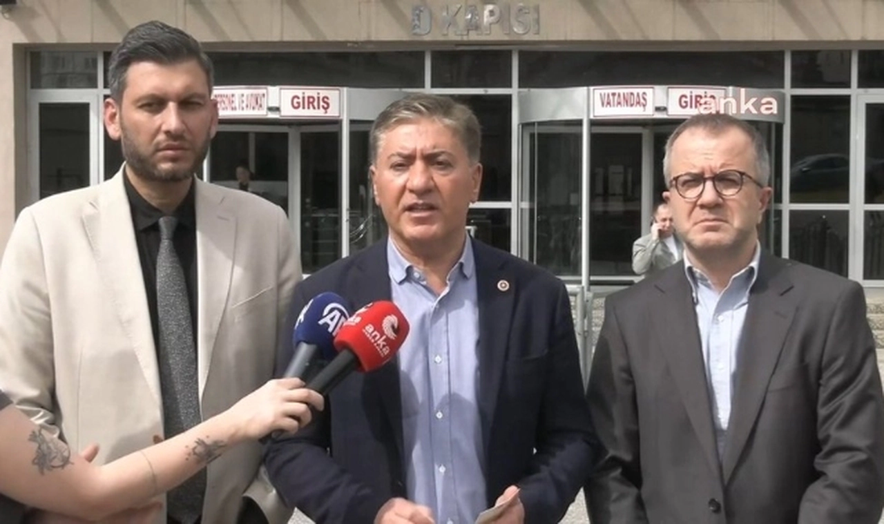 CHP'li Murat Emir: Ankara’da toplam 4 gencimiz tutuklandı, 110’un üstünde gencimizin sorgusunu bekliyoruz