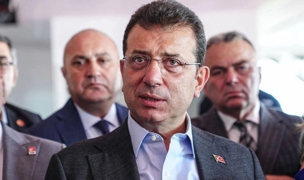Ekrem İmamoğlu Gözaltından Not Paylaştı: "Önce Allah’a, Sonra Milletimize Emanetim"