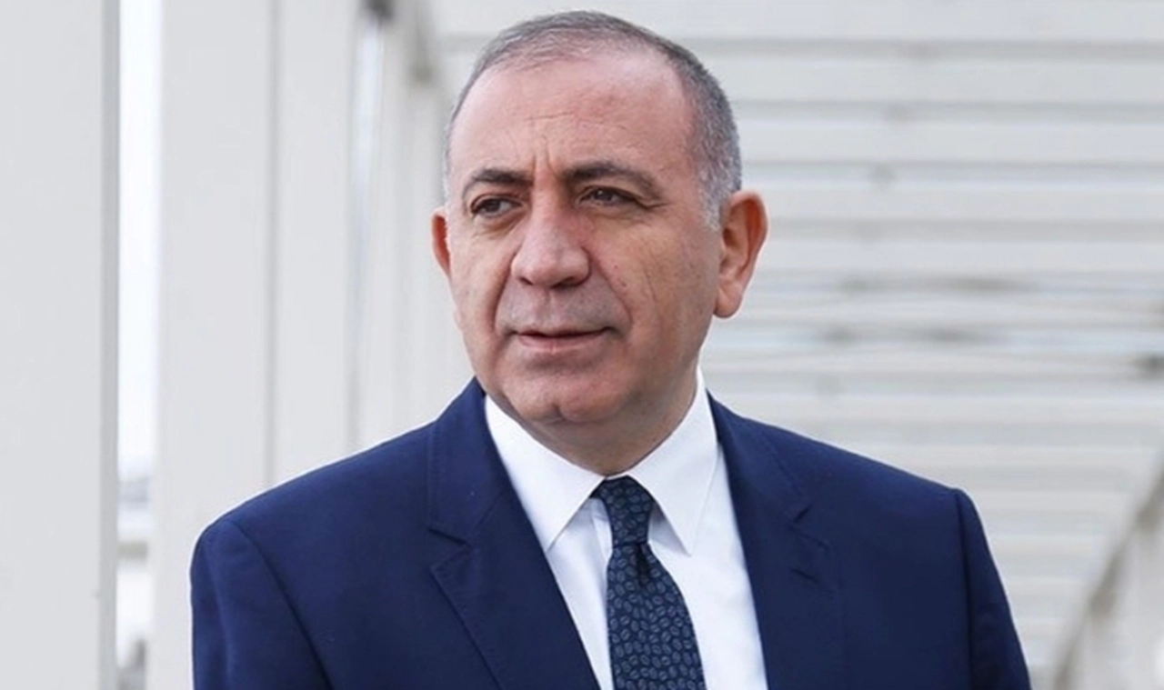 Eski CHP'li Gürsel Tekin parti kuruyor: 'Popülarite peşinde değiliz'