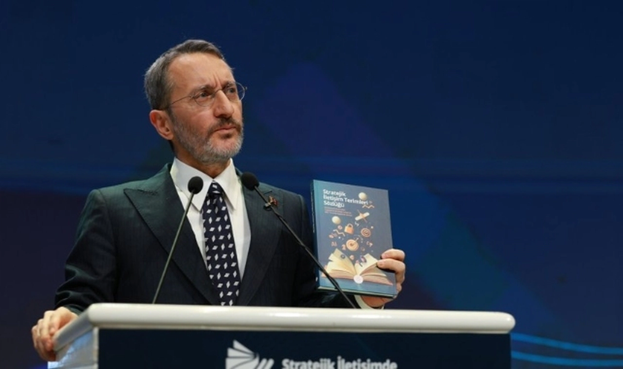 Fahrettin Altun'dan 'Terörsüz Türkiye' Sürecine Stratejik İletişimle Tam Destek