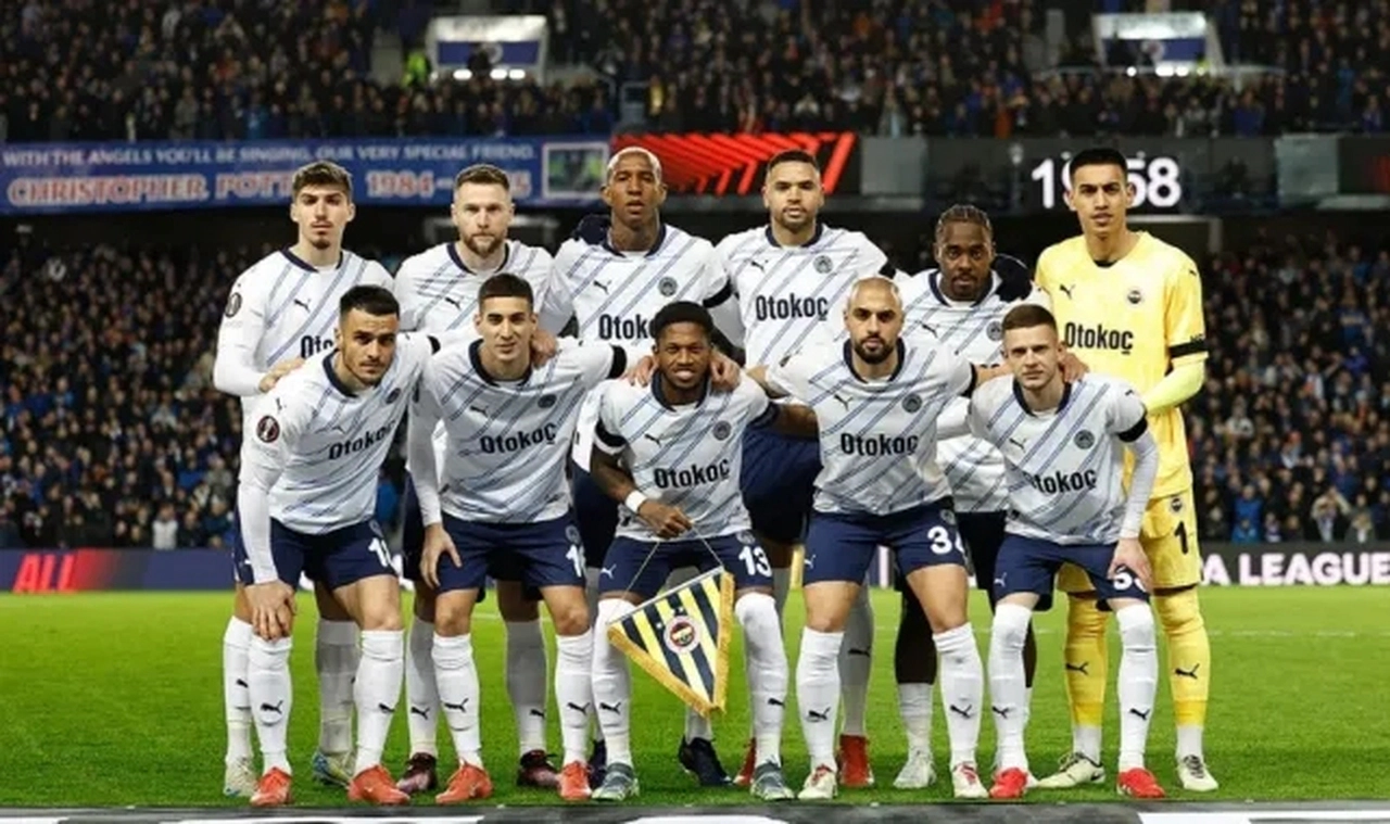 Fenerbahçe Süper Lig'de kritik randevuya çıkıyor!