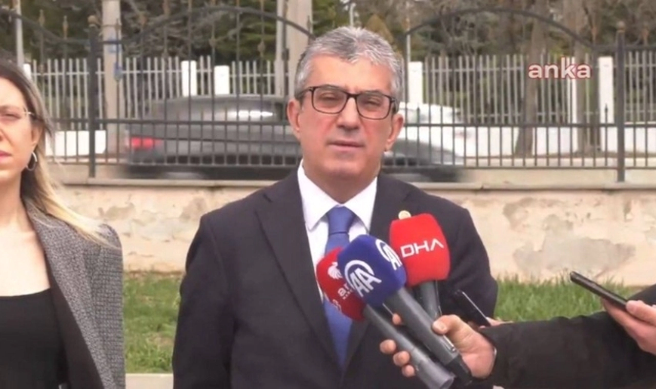 Gökhan Günaydın AYM önünde konuştu: Adeta İmamoğlu'na dokunan yanar zihniyeti