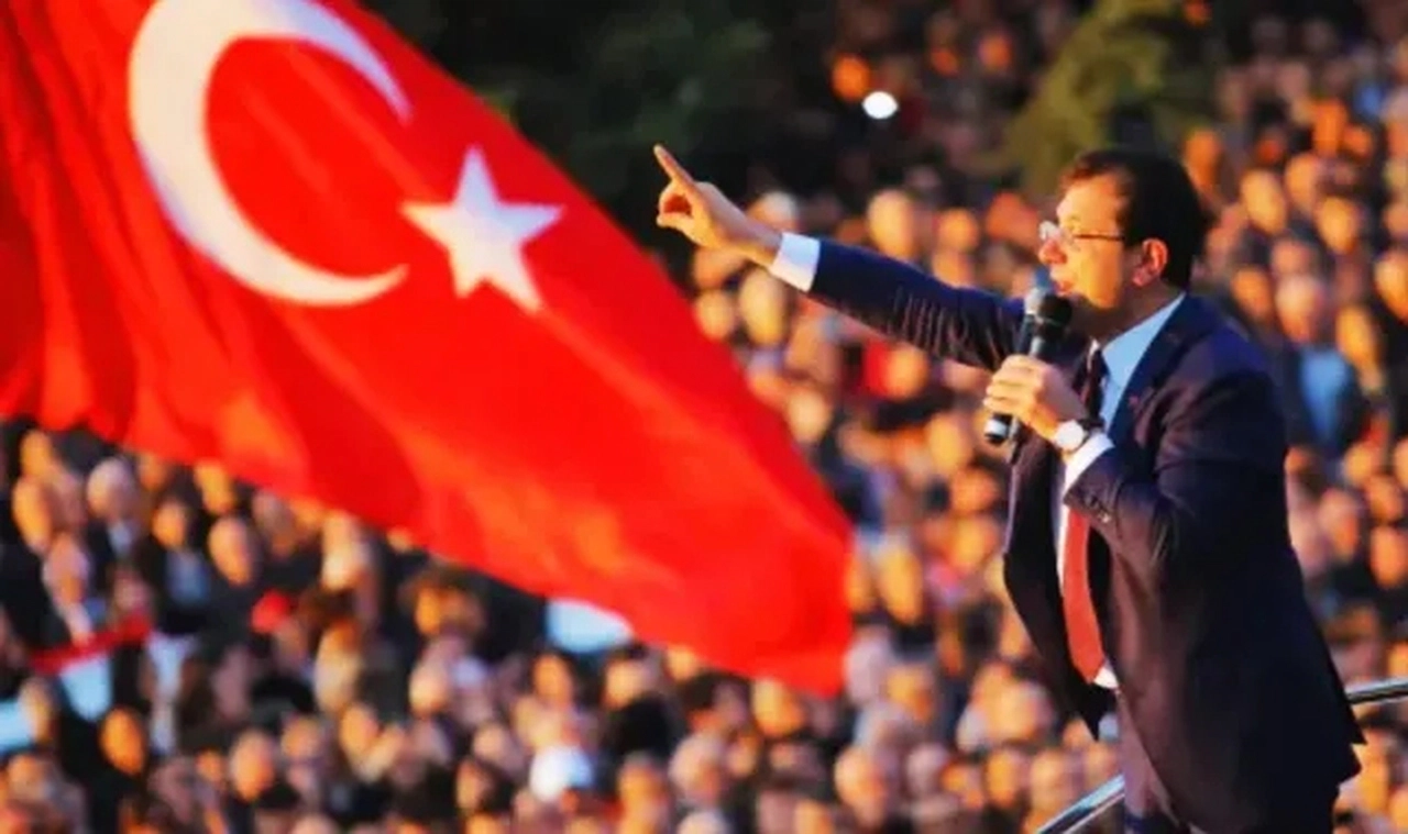 İmamoğlu’ndan ilk açıklama: ‘Asla üzülmeyin, mahzun olmayın, umudunuzu yitirmeyin’
