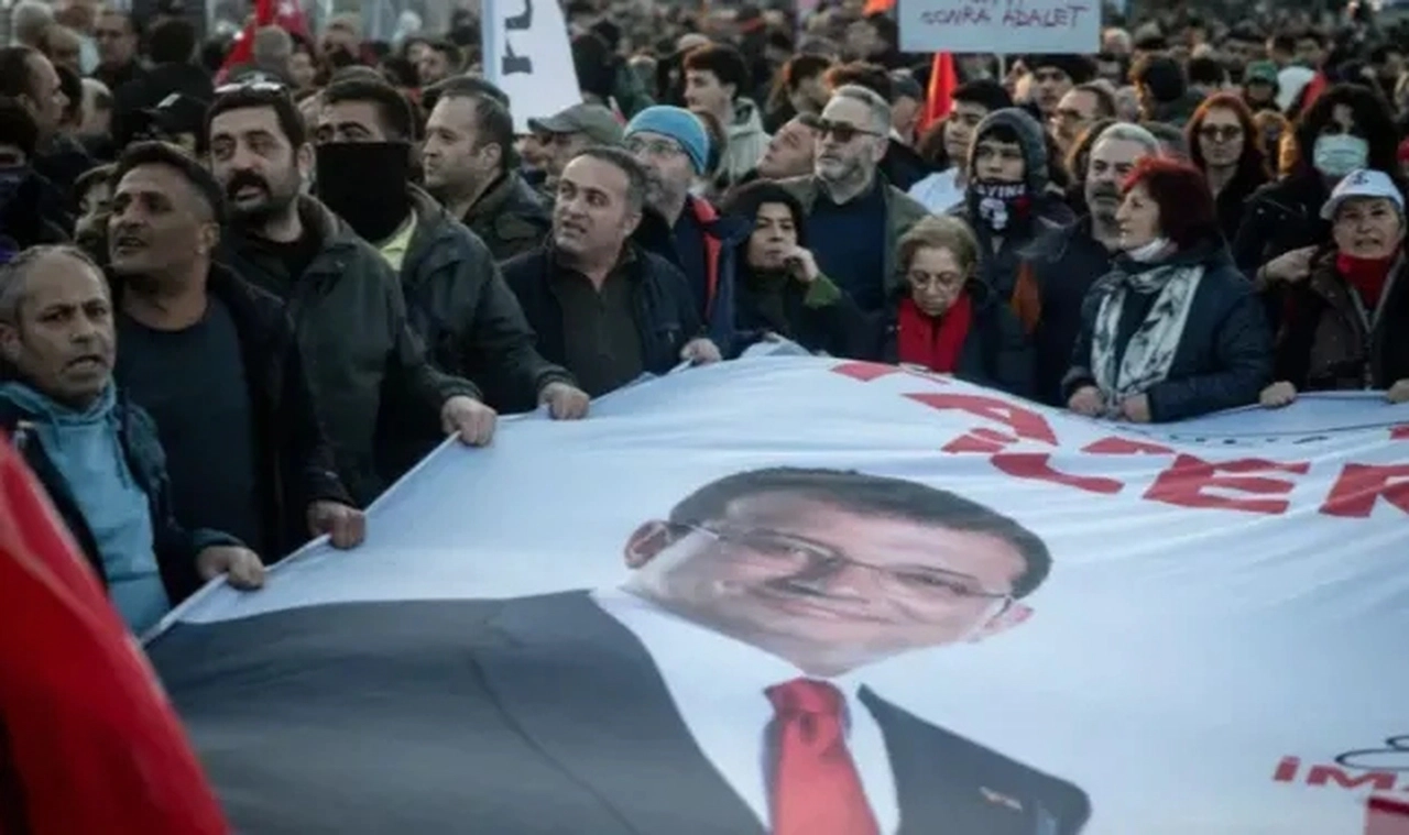 İmamoğlu'nun tutuklanması hangi siyasi ve hukuki sonuçları doğurabilir?
