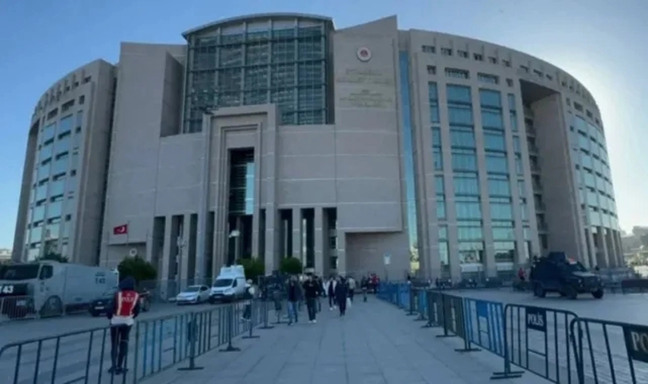 İstanbul Barosu'ndan Çağlayan Adliyesi açıklaması: 'Tüm yurttaşlar için orada olacağız'