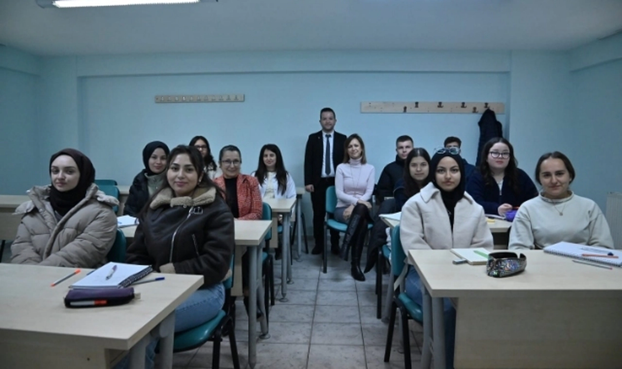 Manisa Büyükşehir Belediyesi’nden Üniversite Adaylarına Kariyer Rehberliği