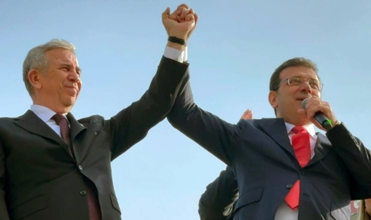 Mansur Yavaş'tan İmamoğlu'na ziyaret