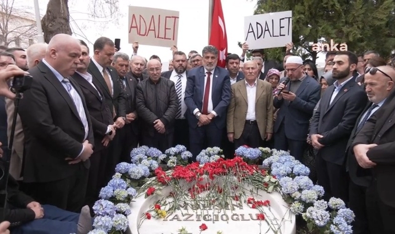 Muhsin Yazıcıoğlu, ölümünün 16’ncı yılında mezarı başında anıldı