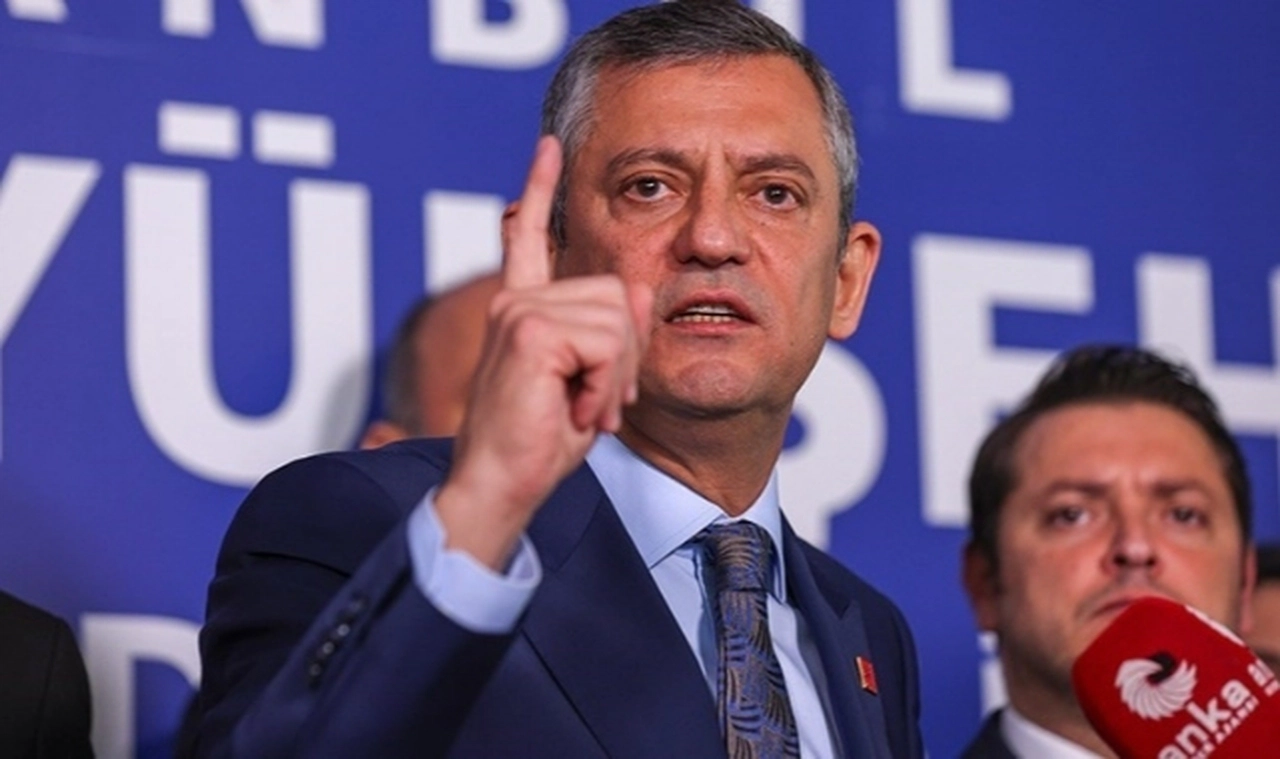 Özgür Özel'den Saraçhane'de flaş açıklama! 'Bu gece her yerde olabiliriz' dedi: Çağlayan ise Çağlayan, Vatan ise Vatan, çok kötülük olursa Taksim...'