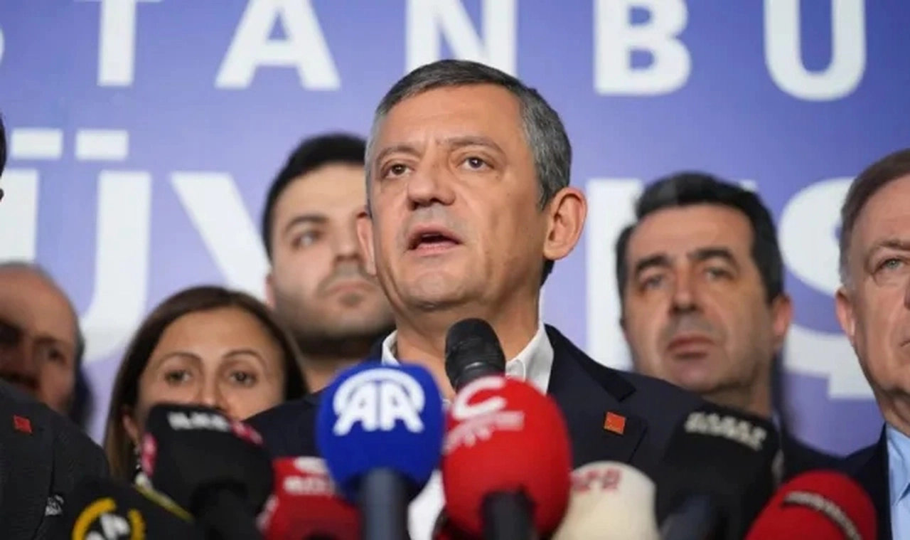 Özgür Özel yeniden adliyeye gidiyor