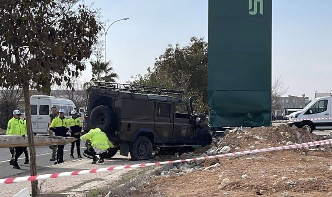 Şanlıurfa’da polisleri taşıyan zırhlı araç kaza yaptı: 6 yaralı