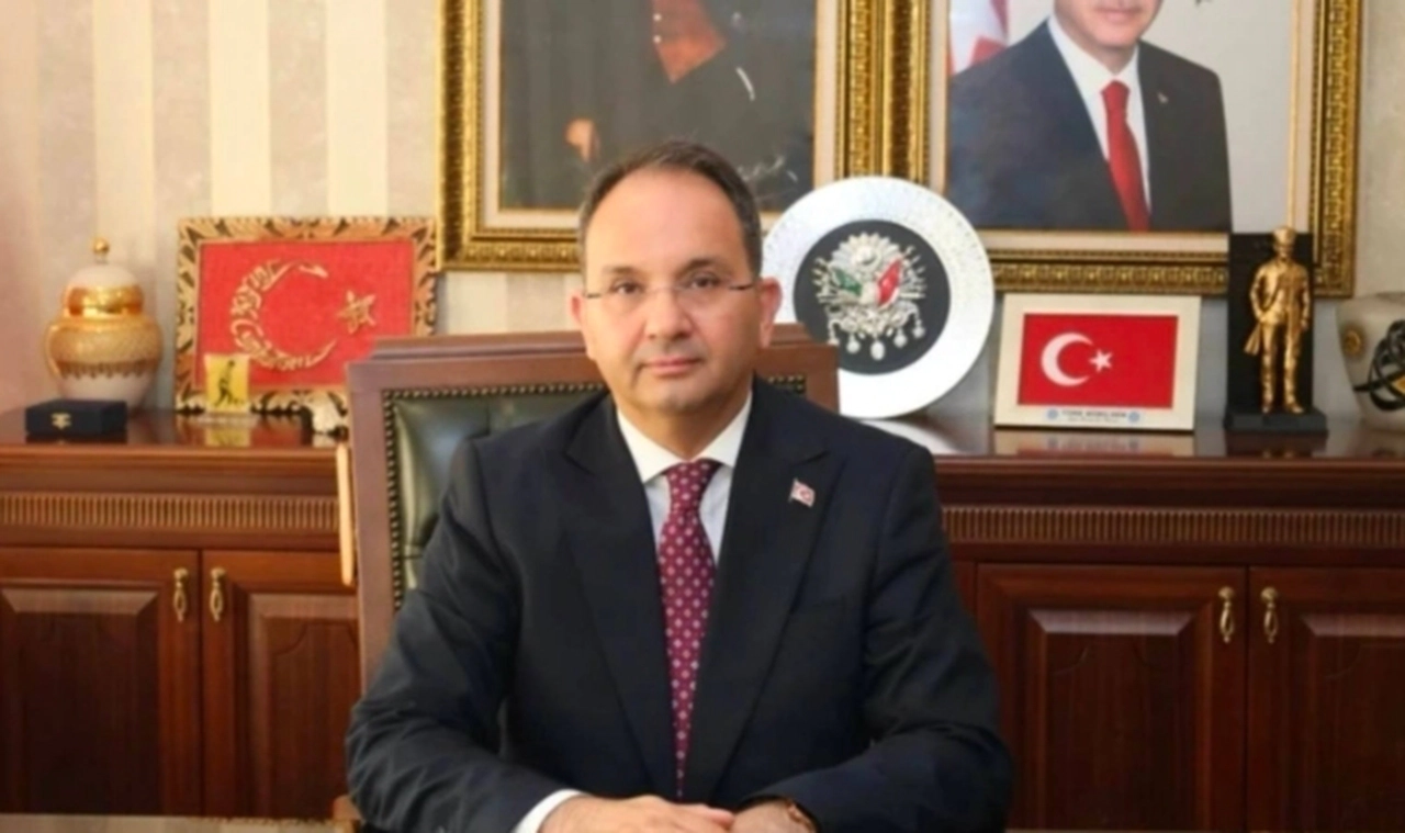 Şişli Belediyesi kayyımı Cevdet Ertürkmen’den yeni karar: Belediye meclisinin yetkileri alındı; memurlardan oluşan encümene devredildi