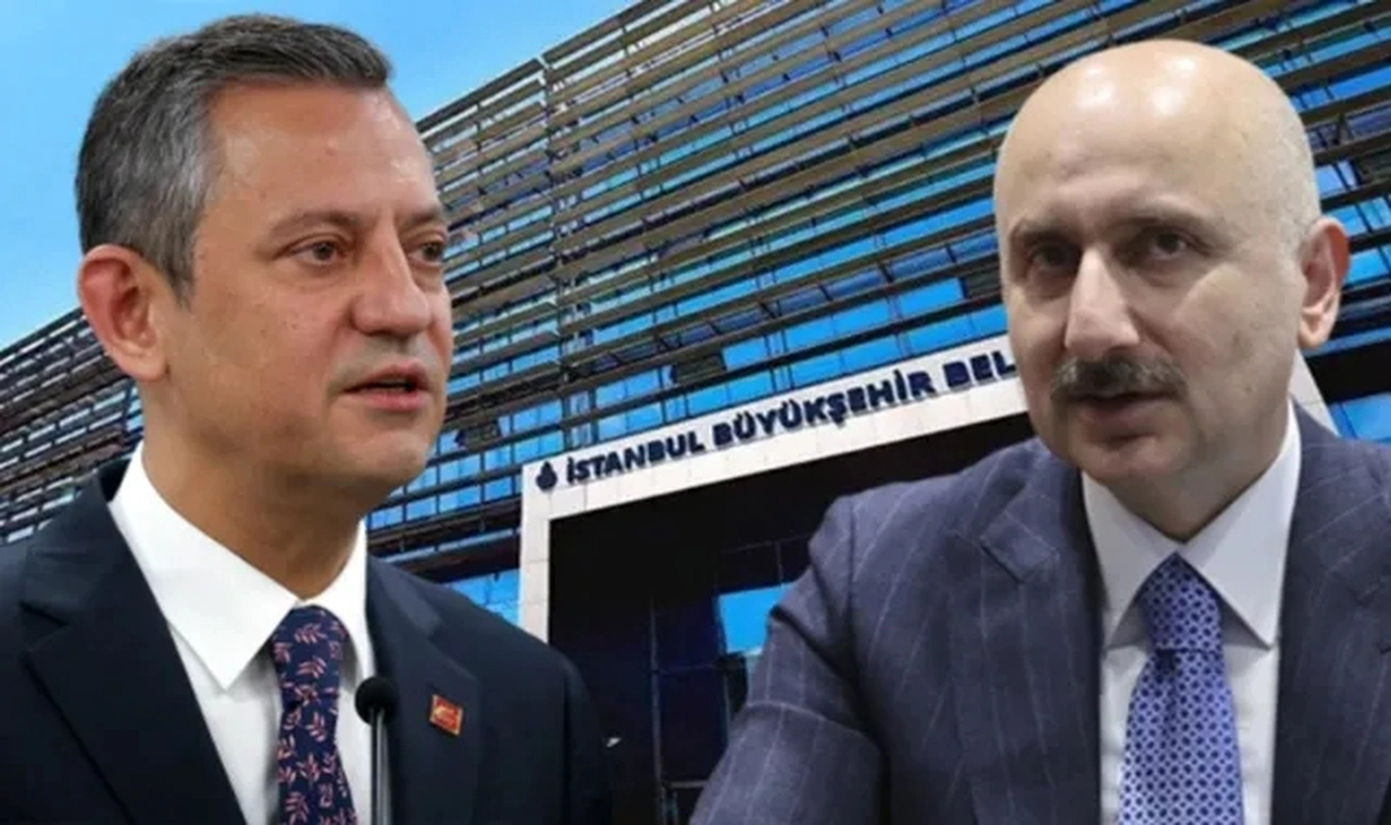 Siyasette 'Kayyım' Polemiği! Özgür Özel İşaret Etti, Çok Sert Yanıt Geldi