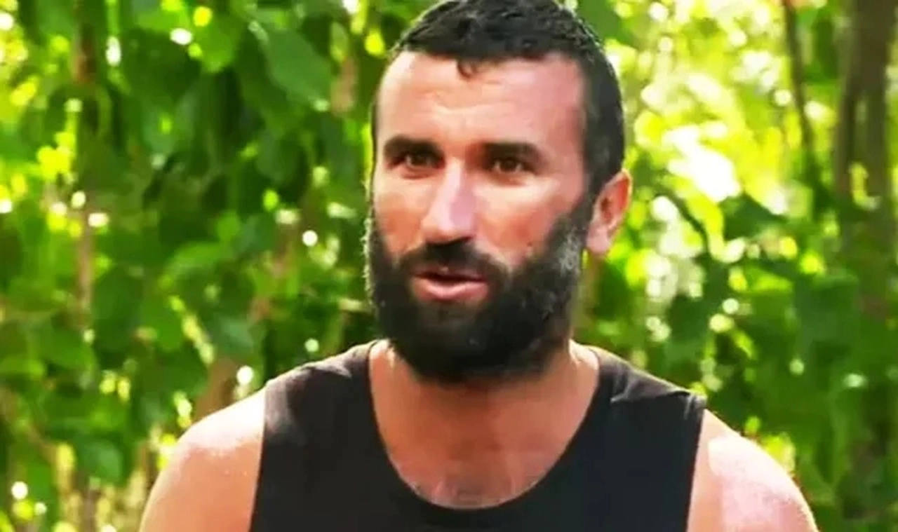 Survivor yarışmacısı Hikmet Tuğsuz Türkiye'ye döndüğü an tutuklanacak