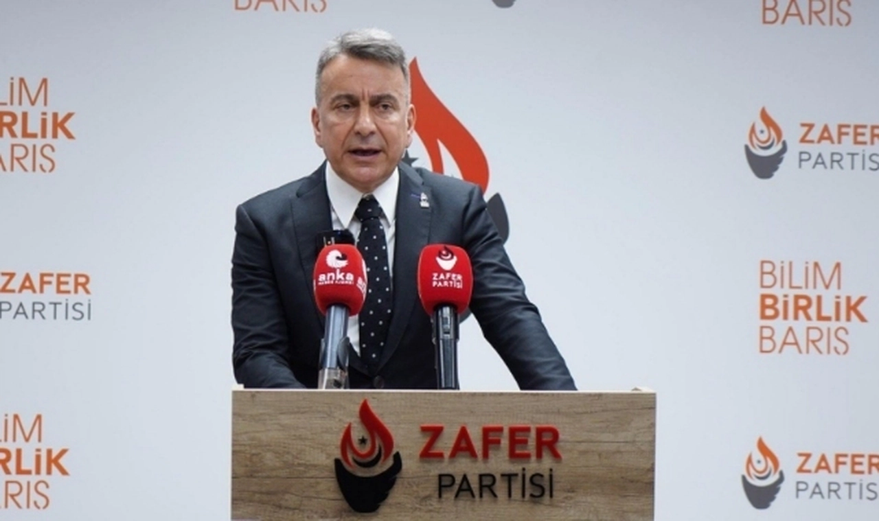 Zafer Partisi sözcüsü Karamahmutoğlu: Bu yüksek gerilimli siyasete Türkiye daha ne kadar dayanabilir?