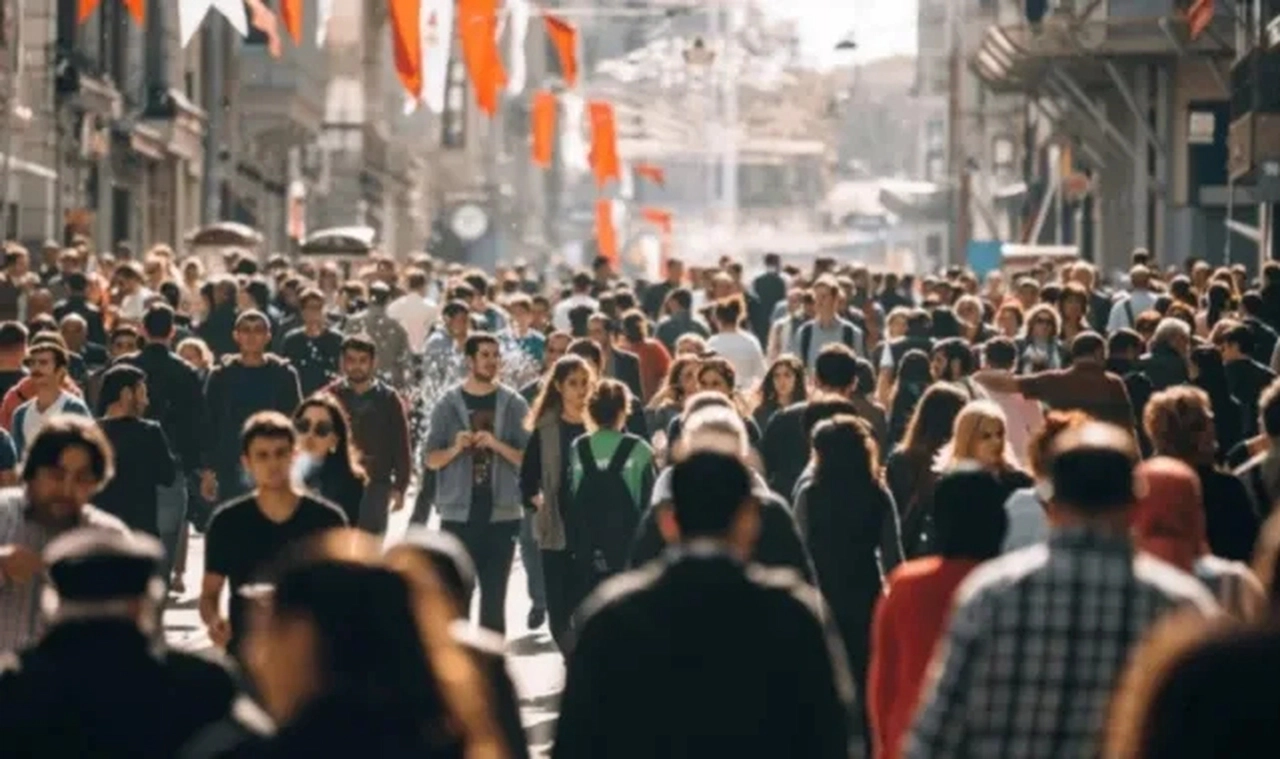 Anket sonuçları 'ekonomik memnuniyetsizliği' ortaya koydu! AK Parti ve MHP seçmeni ikiye bölündü
