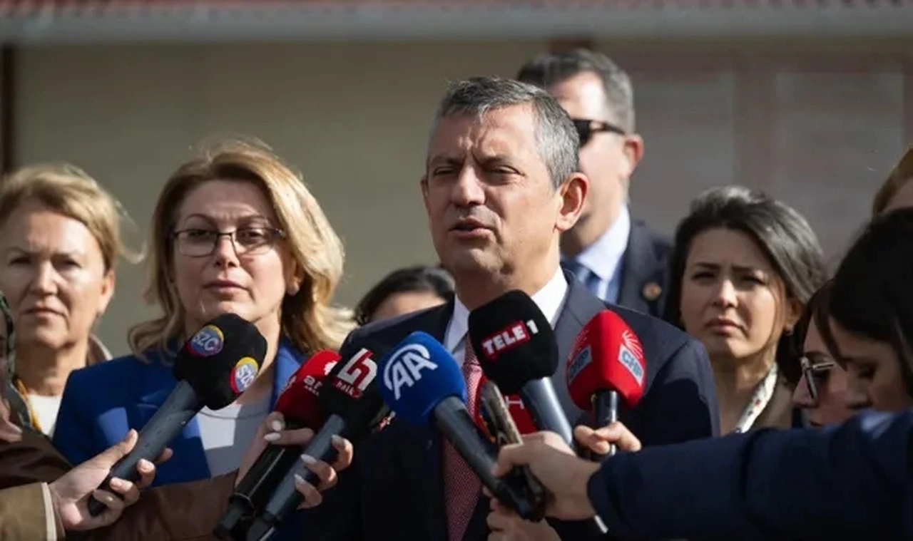 CHP Genel Başkanı Özel'den Bakırköy Cezaevi ziyareti