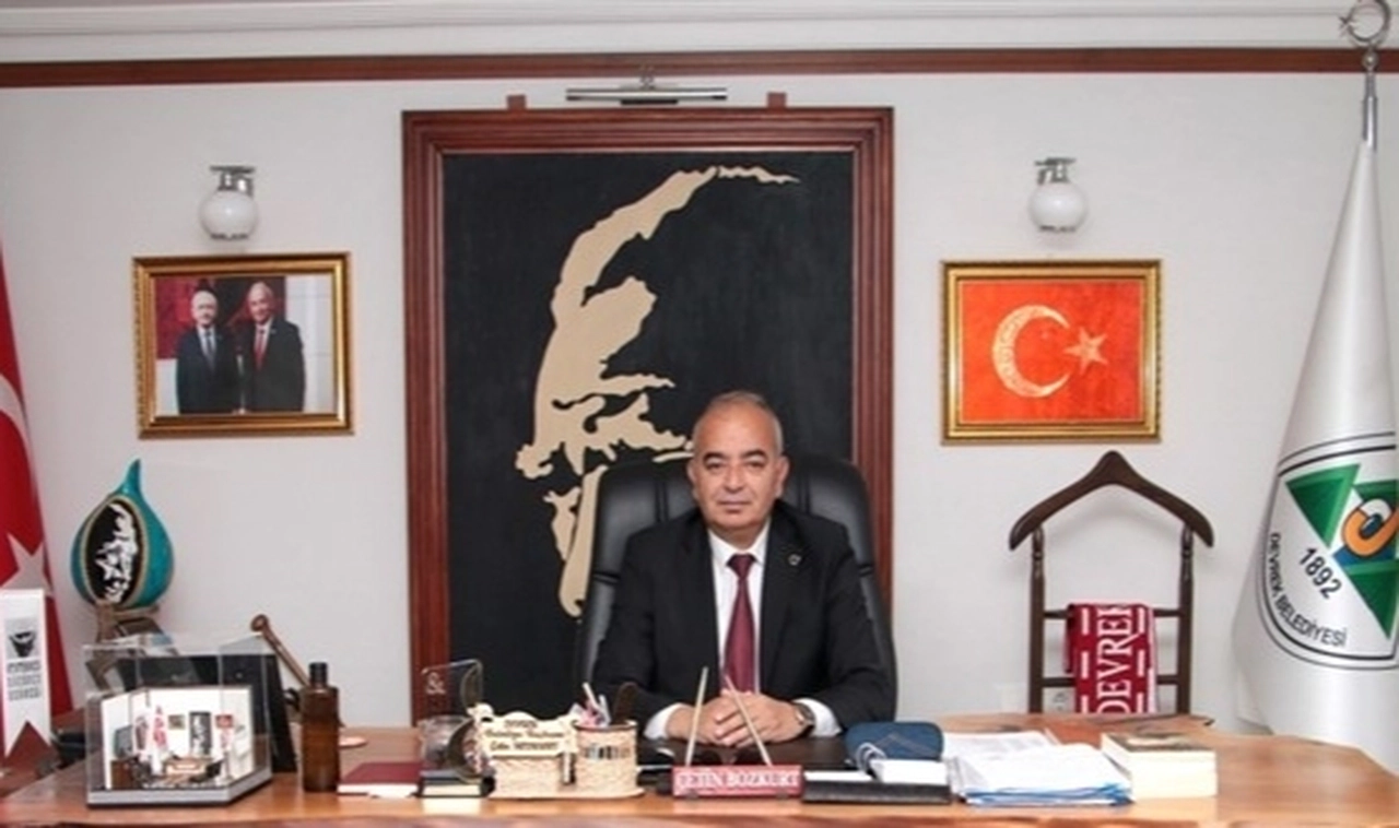 Devrek Belediyesi'ne Operasyon: Eski Başkan Dahil 8 Gözaltı