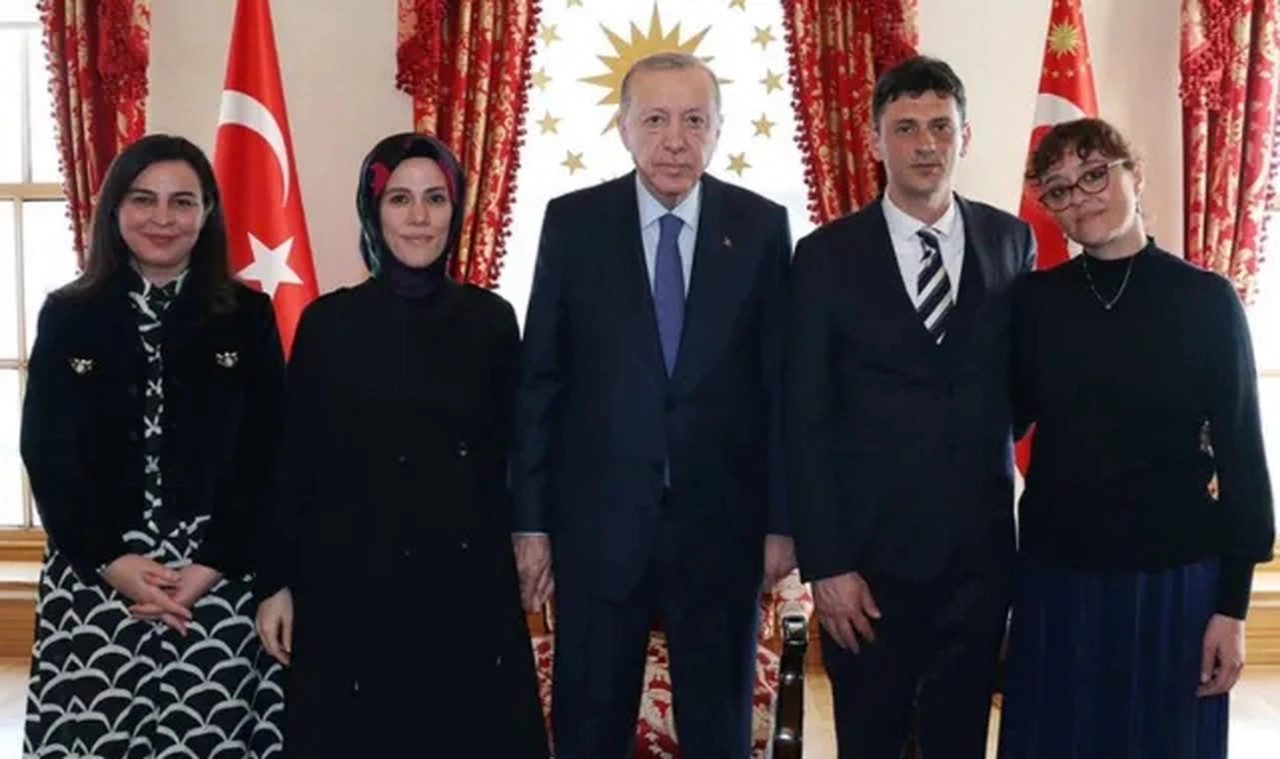 Erdoğan, Minguzzi'nin ailesiyle görüştü: Adalet Bakanımızın katılımıyla hukuki süreci ayrıntılı şekilde ele aldık