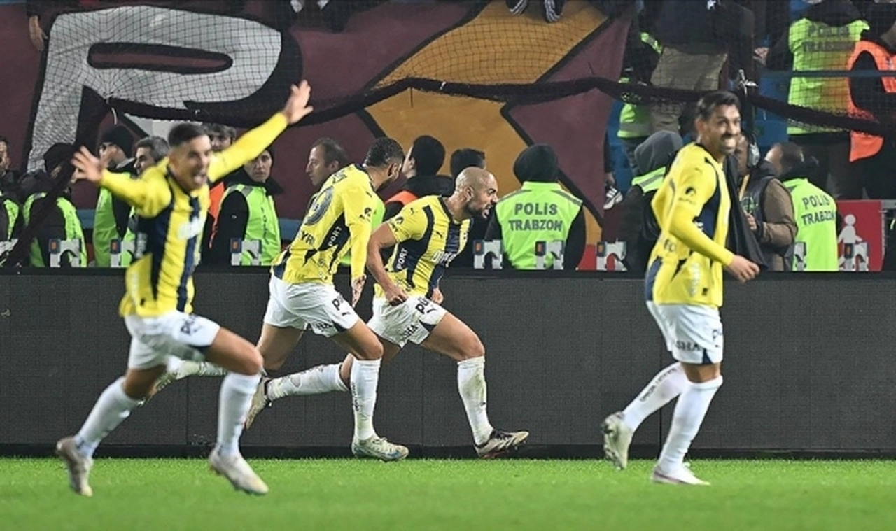 Fenerbahçe Trabzon’a karşı gol oldu yağdı: Talisca’dan hat-trick!