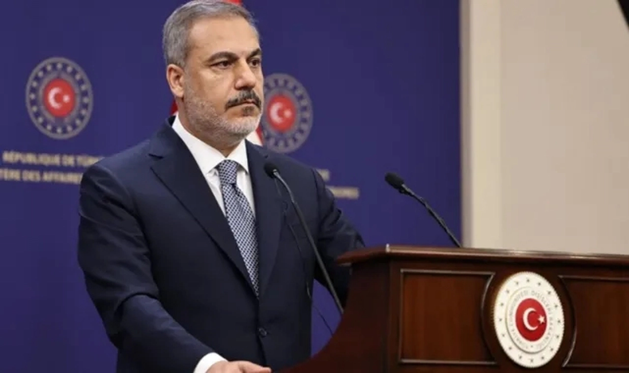Hakan Fidan'dan 'PKK bir an önce silah bırakmalı' çıkışı! 'Ya kendi isteğiyle ya da başka türlü'