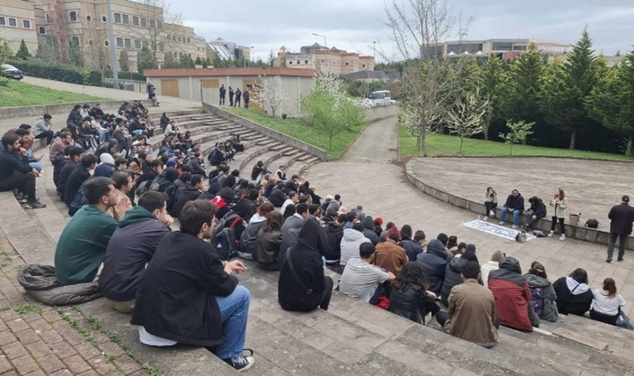 İmamoğlu protestoları: Kocaeli'nde KYK yurtlarında kalan öğrencilere disiplin soruşturması