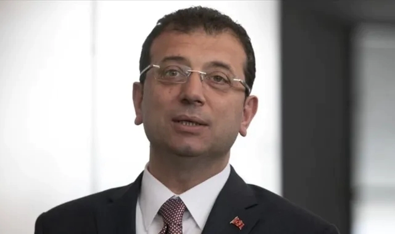 İmamoğlu: Seçimlere çökmeye çalıştınız, 31 yıllık diplomaya çöktünüz; millet sizi sandığın en dibine gömecek!