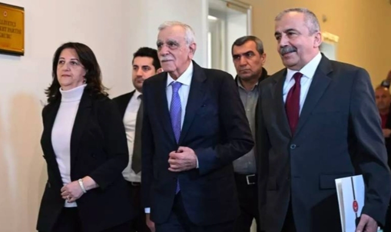 Kulis: DEM Parti, gazetecilerin ve uluslararası heyetlerin İmralı'ya gidişi için talepte bulunacak