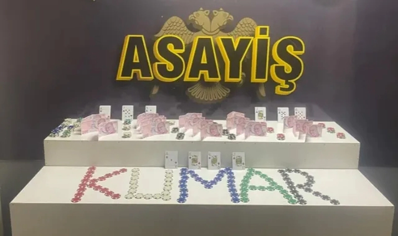 Kumar oynarken yakalanan şahıs polislere sordu: 'Kimliklerinizi bir gösterin beyler'