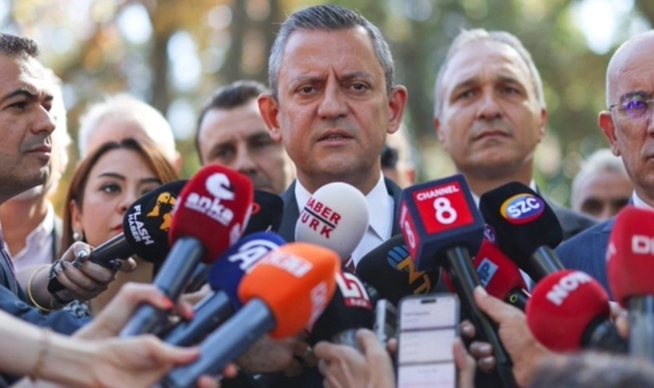 Özgür Özel'den Bakan Tekin'e zehir zemberek sözler: 'Yalancı adam, utanmaz adam'