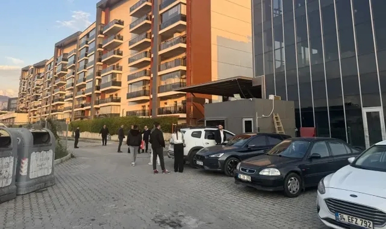 Sokak ortasında dehşet... Eski nişanlısını vurup intihar etti!