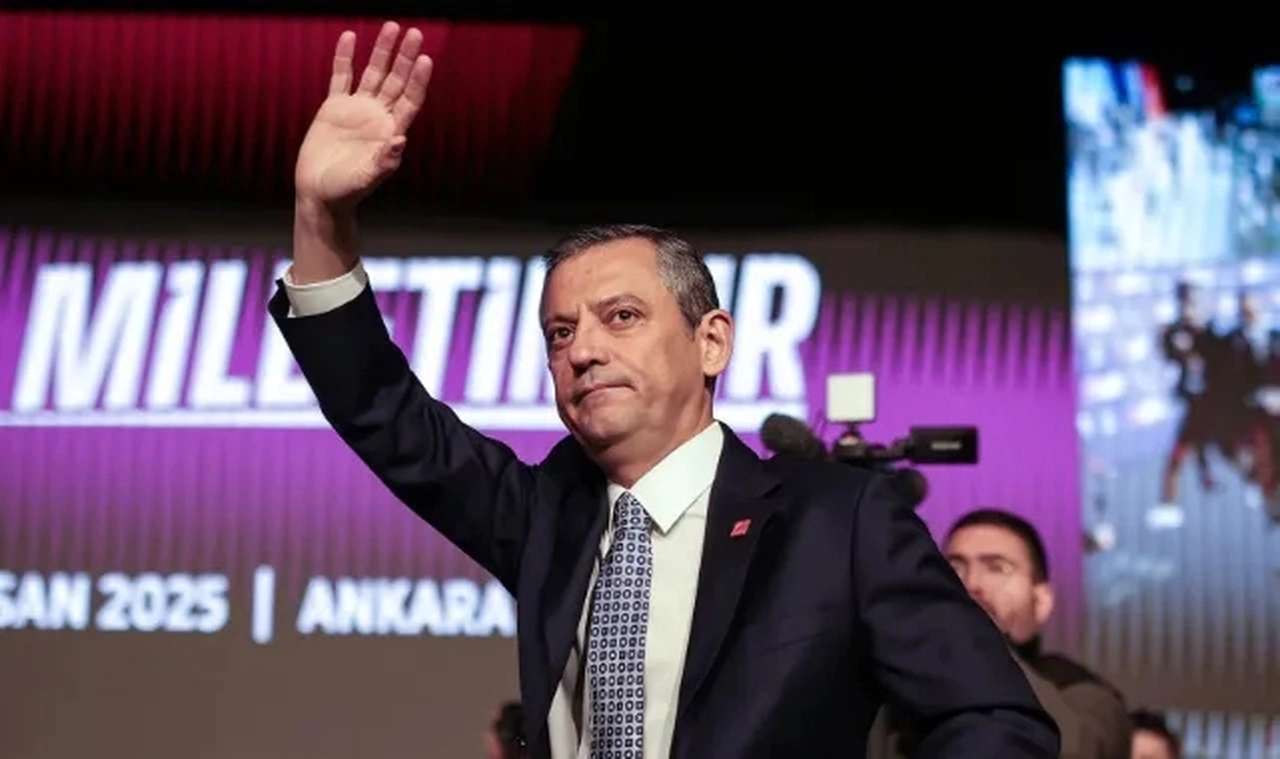 Son Dakika: CHP 21. Olağanüstü Kurultayı'nda Özgür Özel tek aday