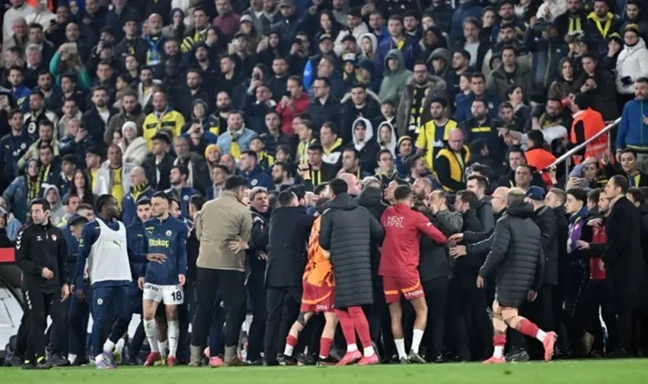Tahkim kurulu olaylı derbide iki ismin cezasını onadı!