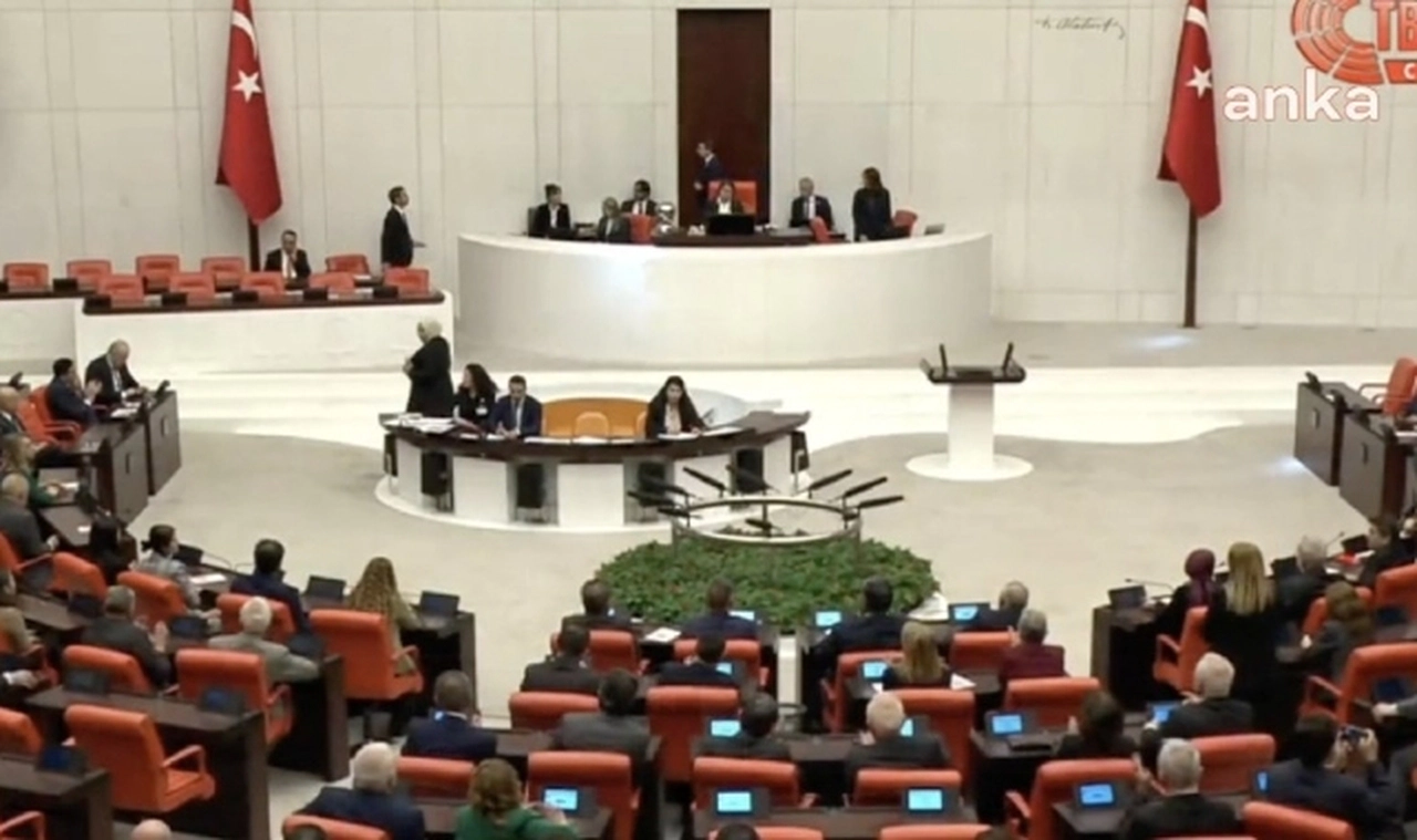 TBMM Genel Kurulu'nda Can Atalay kararının okunması tutanaklarda sansürlendi