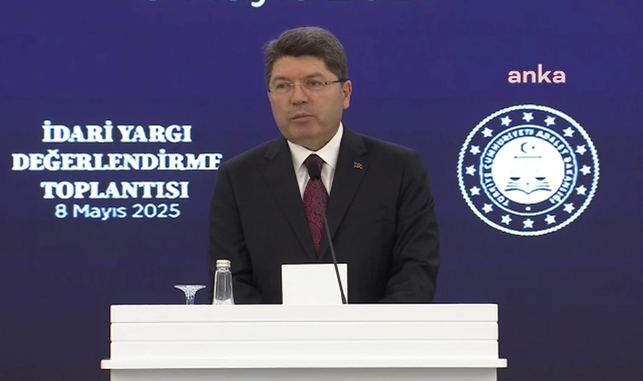 Adalet Bakanı Yılmaz Tunç: "Birkaç soruşturmayı öne alarak Türkiye'de yargı bağımsızlığı yok diyebiliyorsunuz"