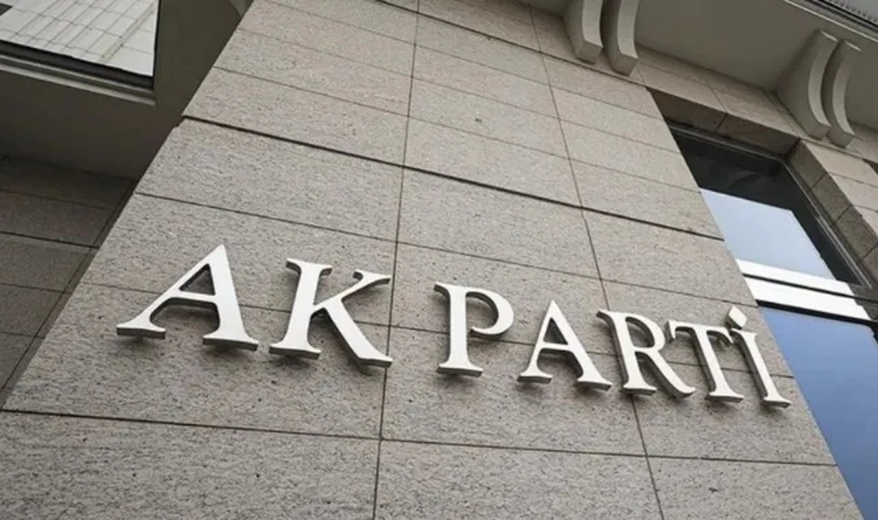 AK Parti'li isim, sağlık sorunlarını sebep göstererek istifa etti