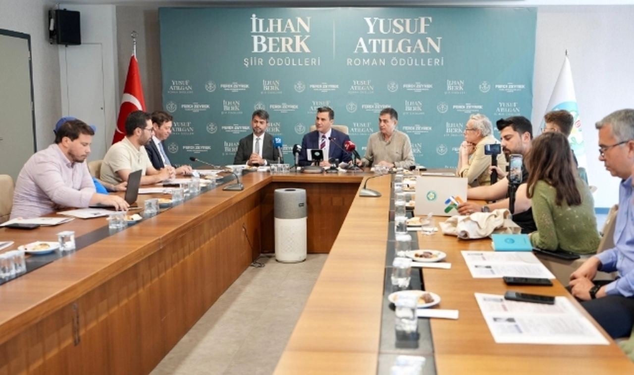 Büyükşehir İlhan Berk ve Yusuf Atılgan’ın adını yarışmalarla yaşatacak