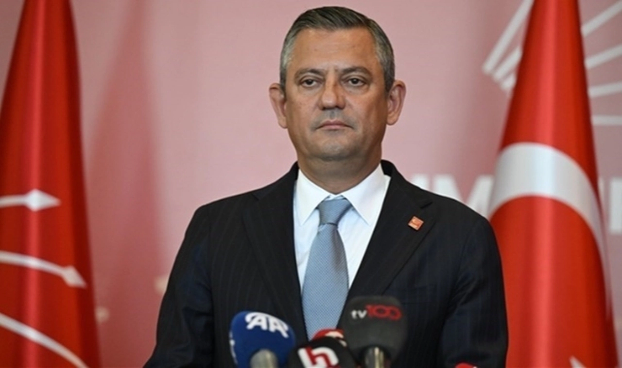 CHP lideri Özgür Özel'den TÜSİAD'a ziyaret: Türkiye'nin önünde yeni bir iktidar yeni bir dönem var