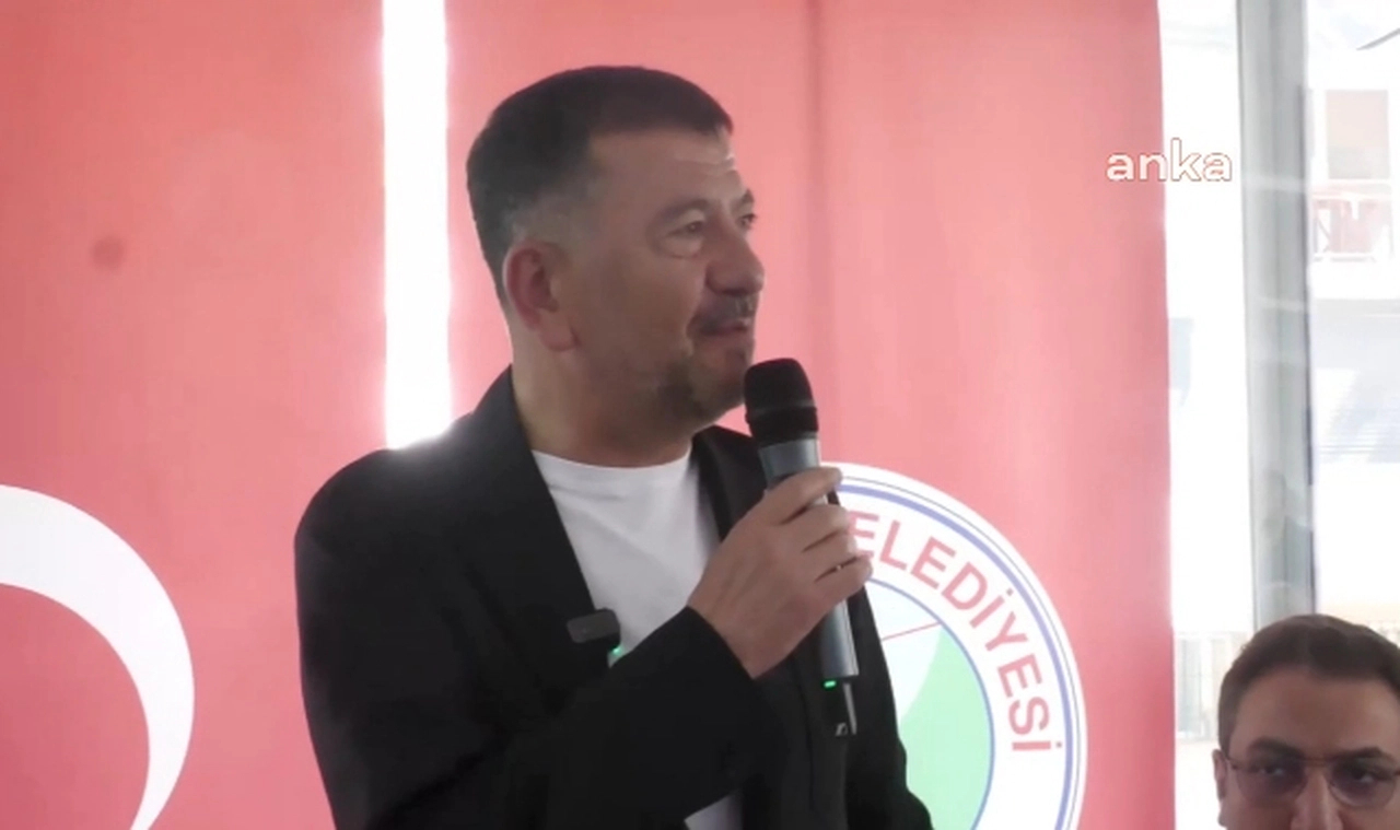 CHP Malatya Milletvekili Veli Ağbaba: Yarın öbür gün Ekrem İmamoğlu'nun doğum belgesini iptal edip "Sen doğmadın" diyebilirler