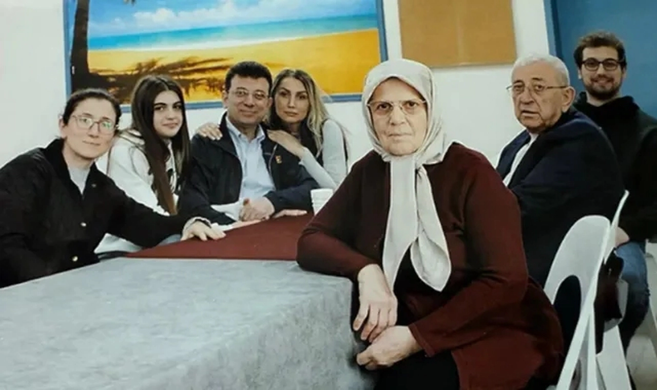 İmamoğlu'ndan cezaevinde ilk kare: Aile kutsaldır