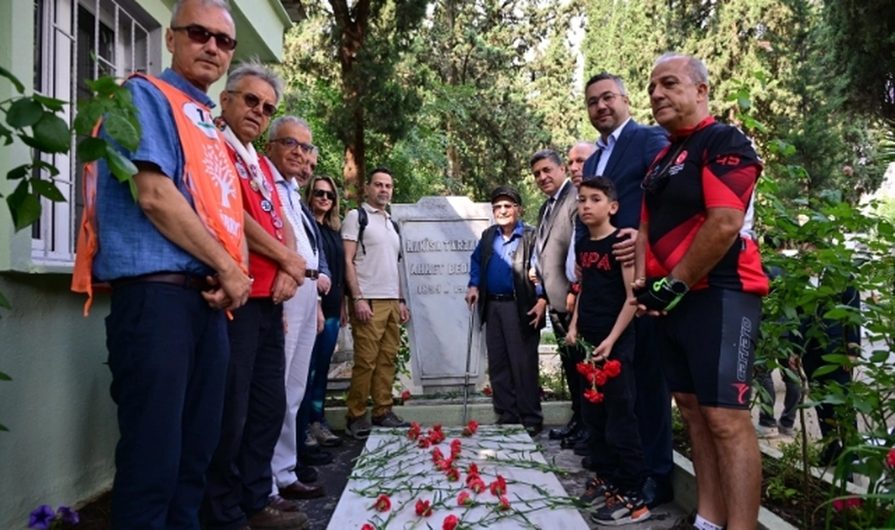 Manisa Tarzanı Ahmet Bedevi Mezarı Başında Anıldı