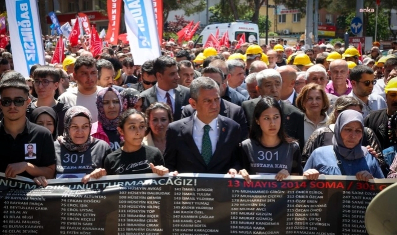 Özgür Özel, Soma'da Maden Şehitlerini Anma Yürüyüşü'ne katıldı: "Ant olsun bu dava bir daha görülecek, suçlular cezasını çekecek"