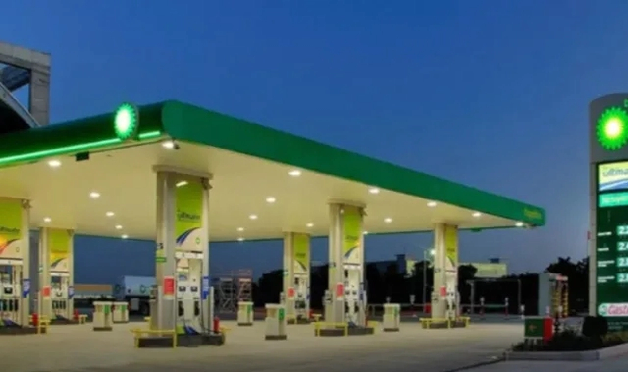 Petrol devi en büyük rakibine mi satılıyor? Piyasada tüm dengeler değişir