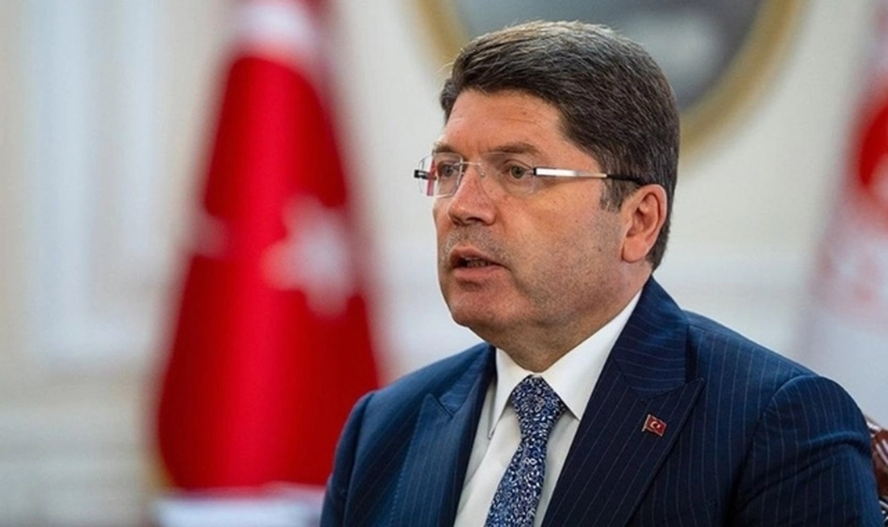 PKK'nin 'fesih' duyurusu sonrası Adalet Bakanı Tunç'tan ilk açıklama: 'Önemli bir dönüm noktasındayız'
