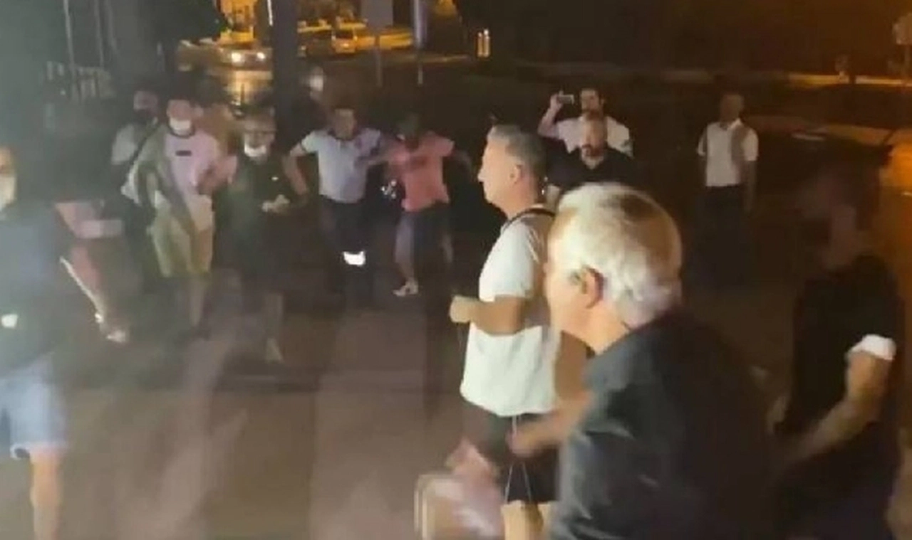 Türkiye'den 'adalet' manzaraları: Halk TV'nin canlı yayınına saldıranlara dava bile açılmadı