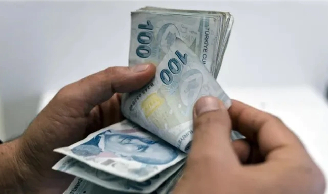 AK Parti'den 'emekli aylıkları' hakkında kritik açıklama: Milyonlarca yurttaşı ilgilendiriyor
