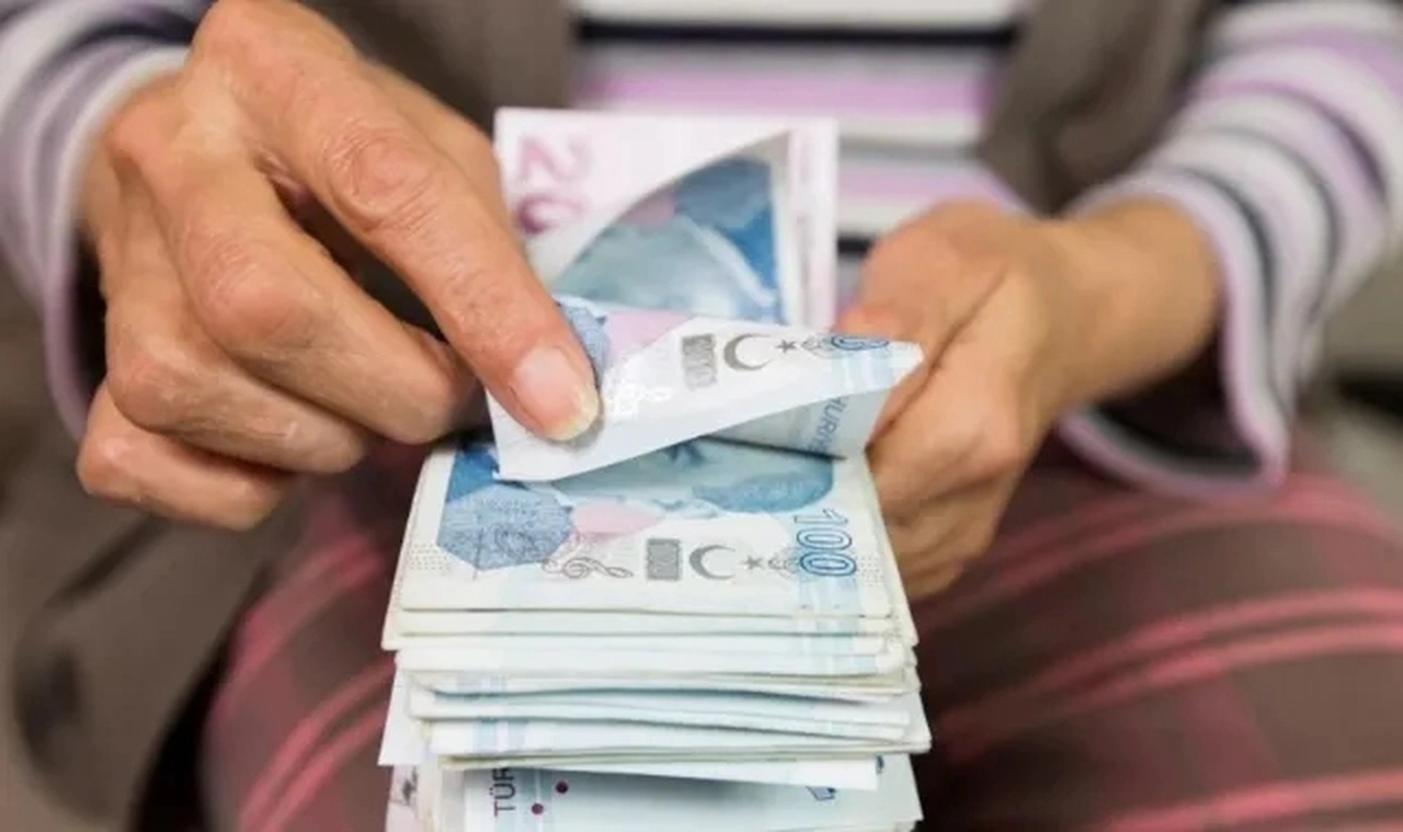 AK Parti'den milyonlarca emekliyi üzecek açıklama
