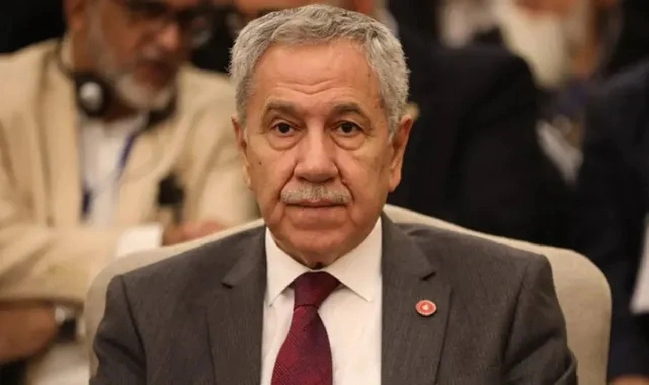 Bülent Arınç'tan Beylikdüzü Belediye Başkanı Mehmet Murat Çalık açıklaması: Yaşam hakkı her şeyden önemlidir